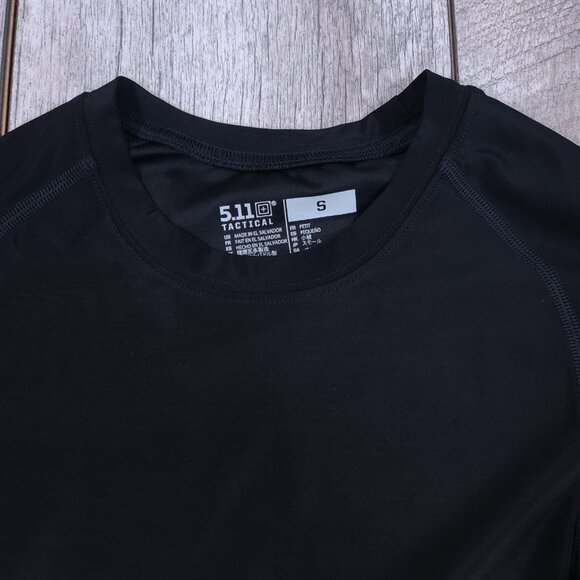5.11 Tactical Shirt Mens Small Black Tight Fit Compression Long Sleeve Top - Picture 4 of 7